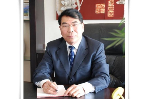 <div style="text-align:center;">
	江汉大学&nbsp;甘德安
</div>